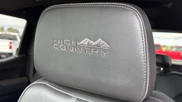 Certified 2021 Chevrolet Silverado 1500 High Country w/ Technology Package AWD/4WD image 7