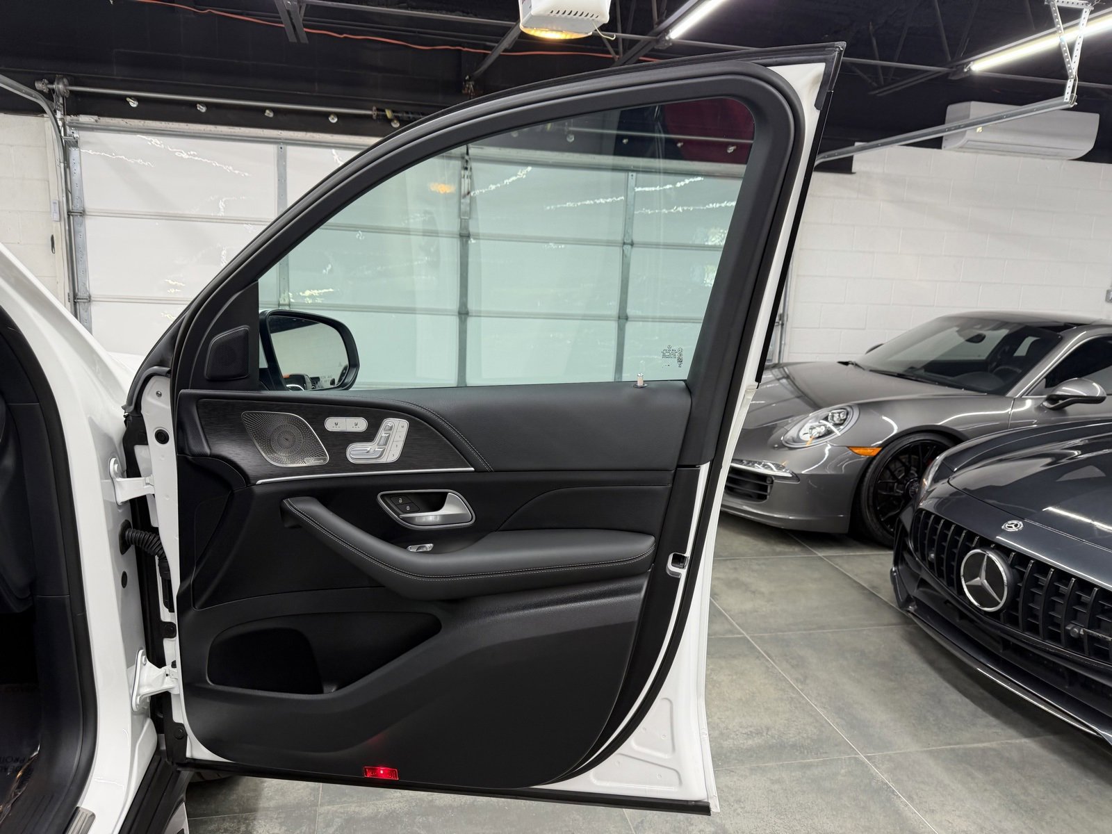 Used 2024 Mercedes-Benz GLE 53 AMG 4MATIC image 25