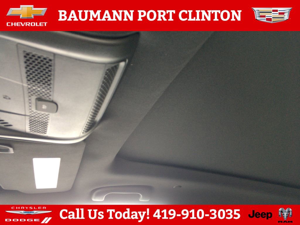 Used 2025 Cadillac XT5 Premium Luxury AWD/4WD image 22