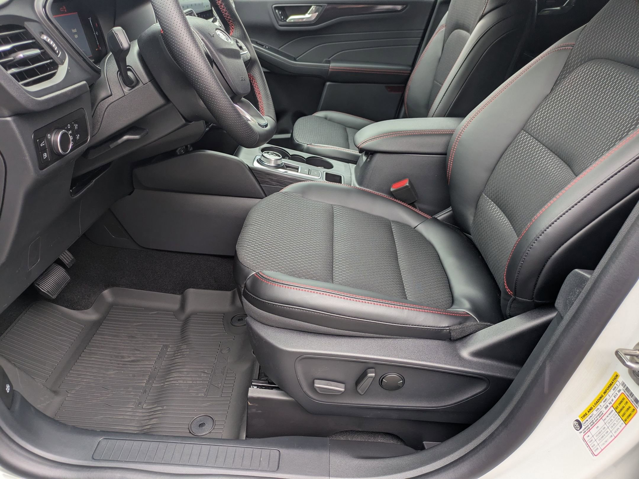 New 2025 Ford Escape ST-Line w/ Equipment Group 301A image 11