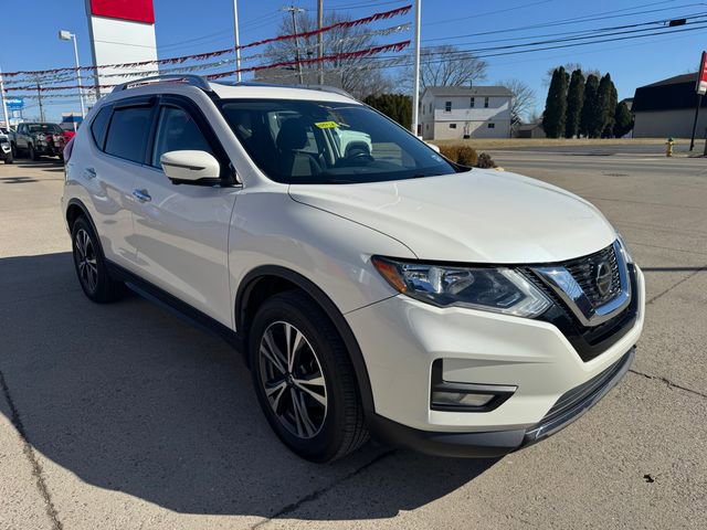 Used 2020 Nissan Rogue SV w/ Sun & Sound Touring Package image 22