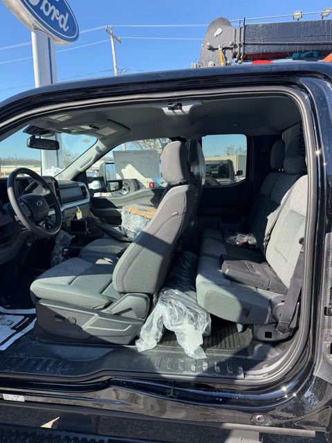 New 2026 Ford F550 4x4 Supercab Super Duty w/ XLT Value Package image 10