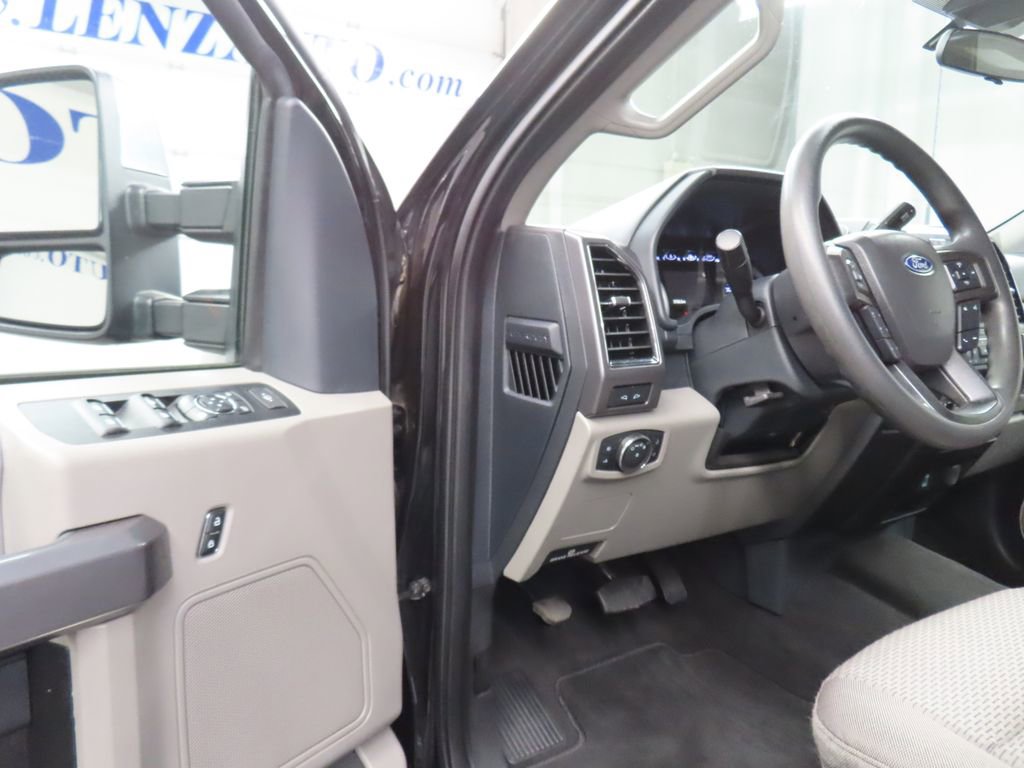 Used 2022 Ford F450 XLT w/ XLT Premium Package image 46