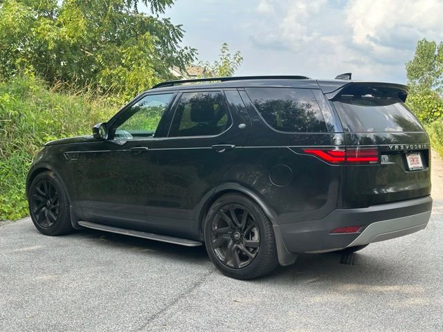 Used 2025 Land Rover Discovery S image 8