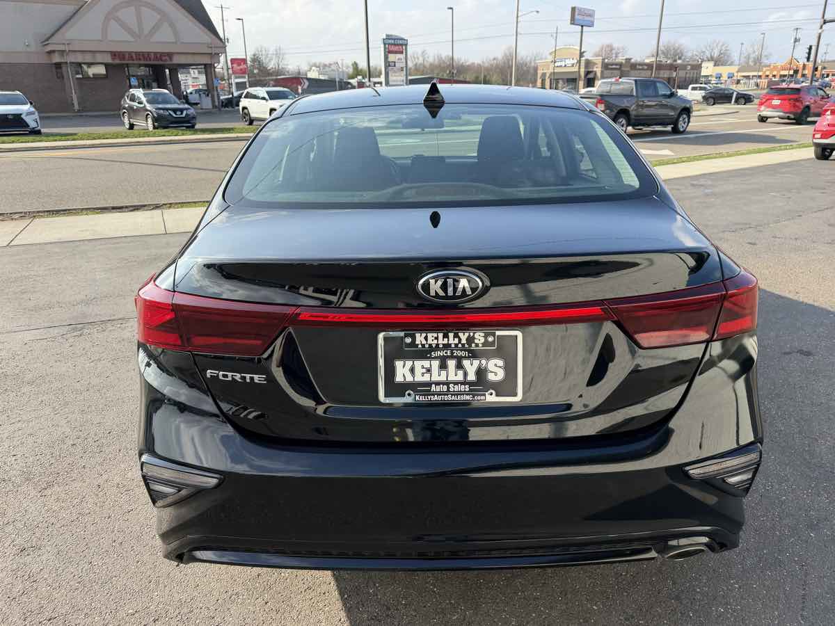 Used 2020 Kia Forte LXS image 4
