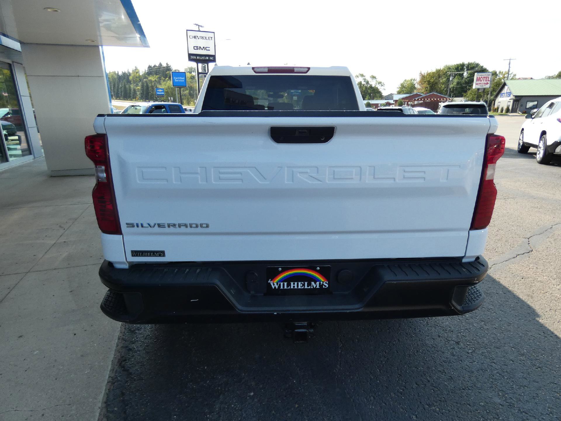 Used 2021 Chevrolet Silverado 1500 W/T w/ WT Value Package image 4