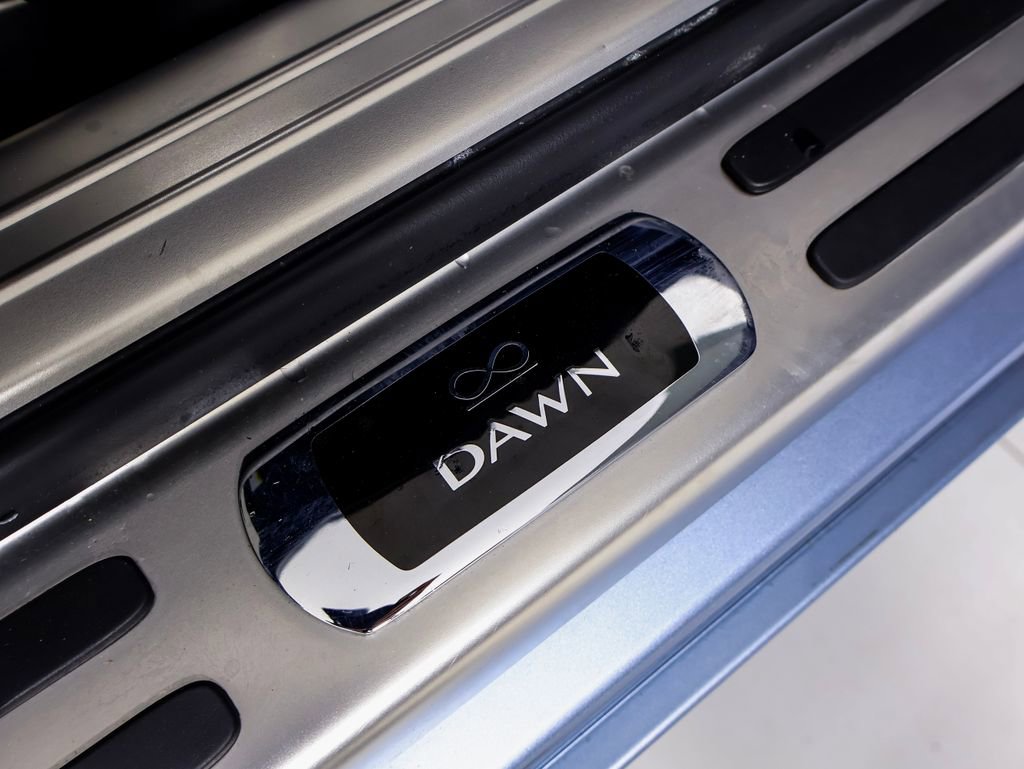 Used 2018 Rolls-Royce Dawn RWD image 33