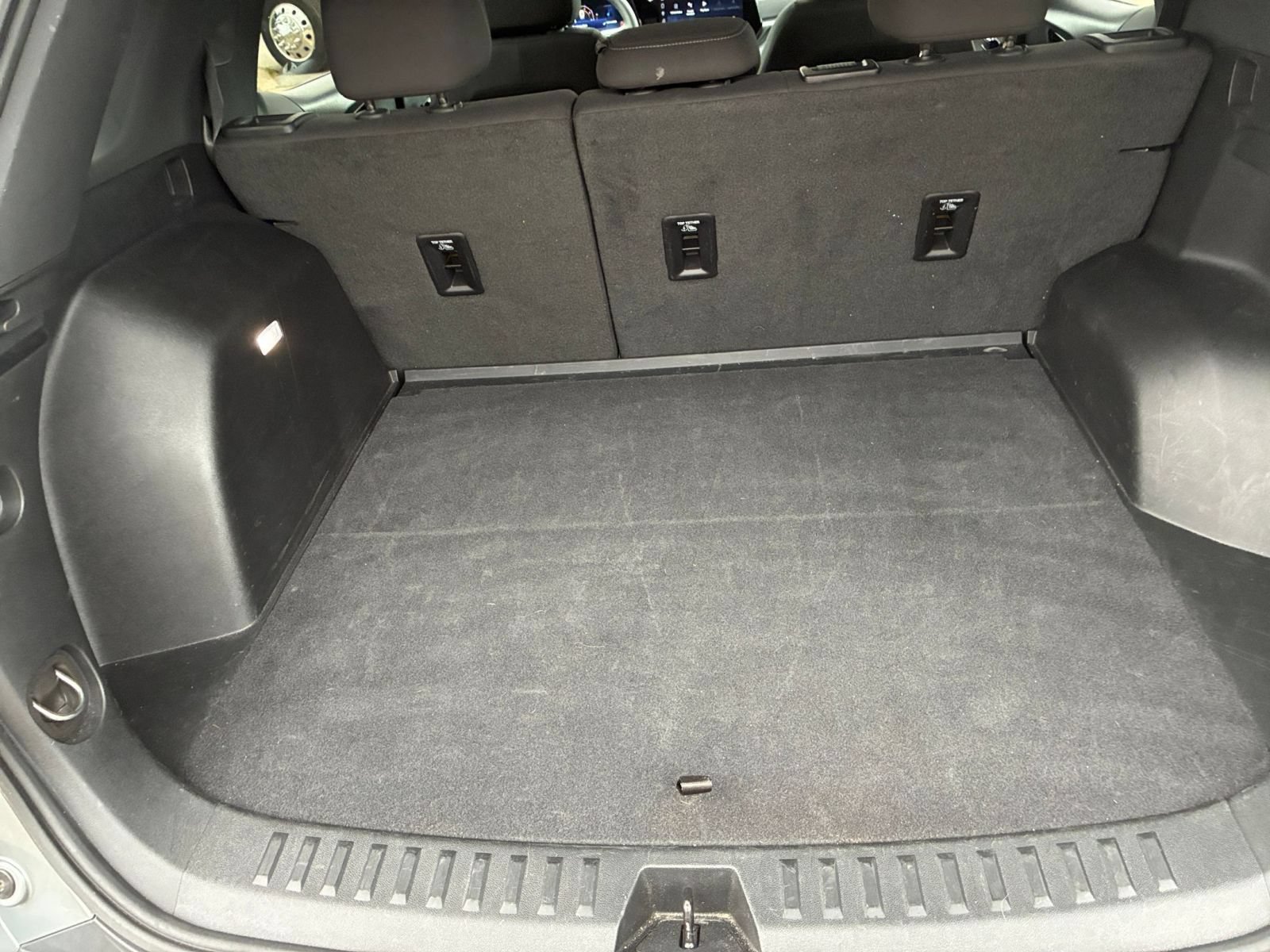 Used 2025 Chevrolet Equinox LT FWD image 25