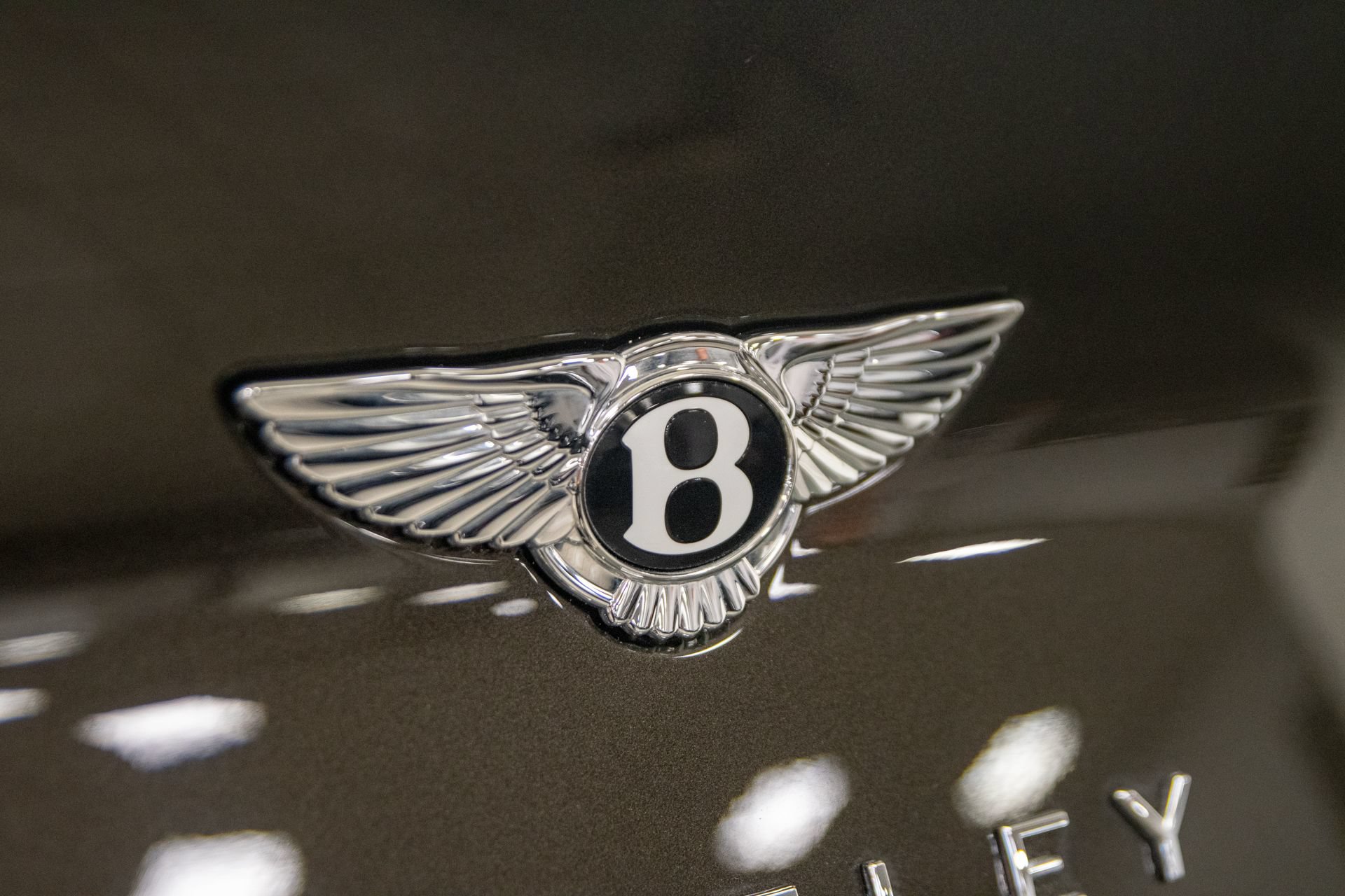 New 2026 Bentley Bentayga AWD/4WD image 25