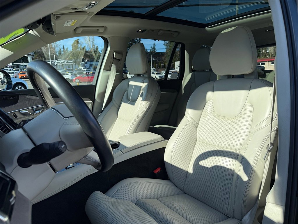 Used 2022 Volvo XC90 T8 Inscription w/ Advanced Package image 13