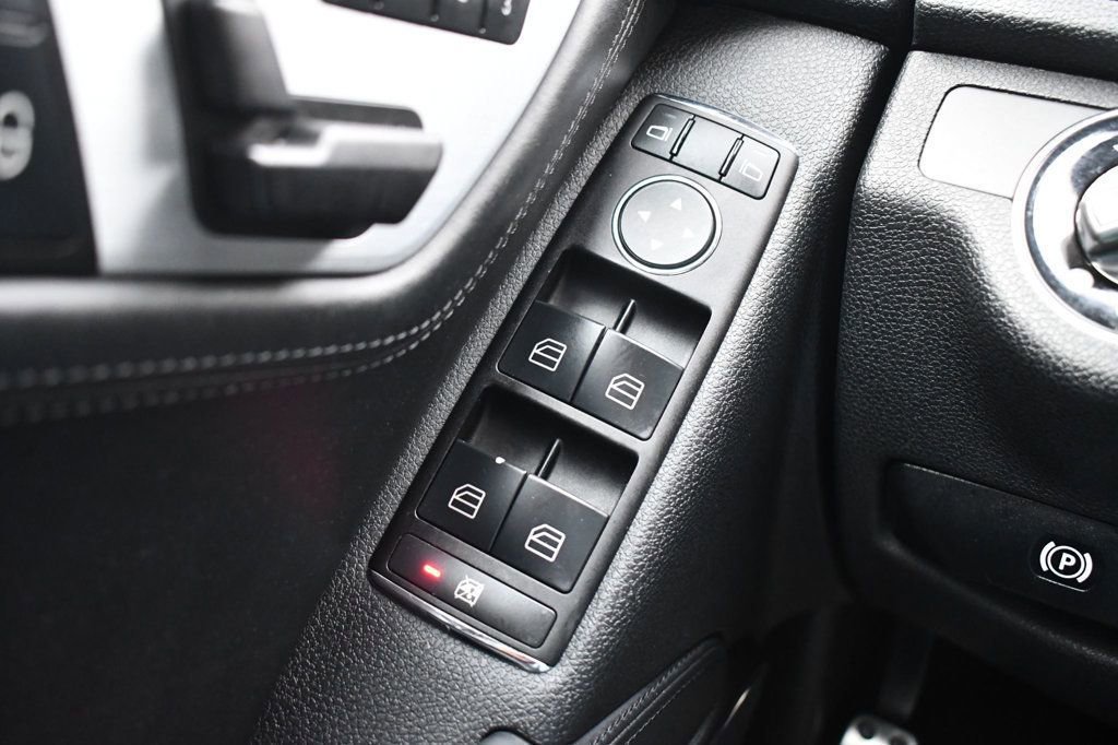 Used 2009 Mercedes-Benz C 63 AMG Sedan image 16