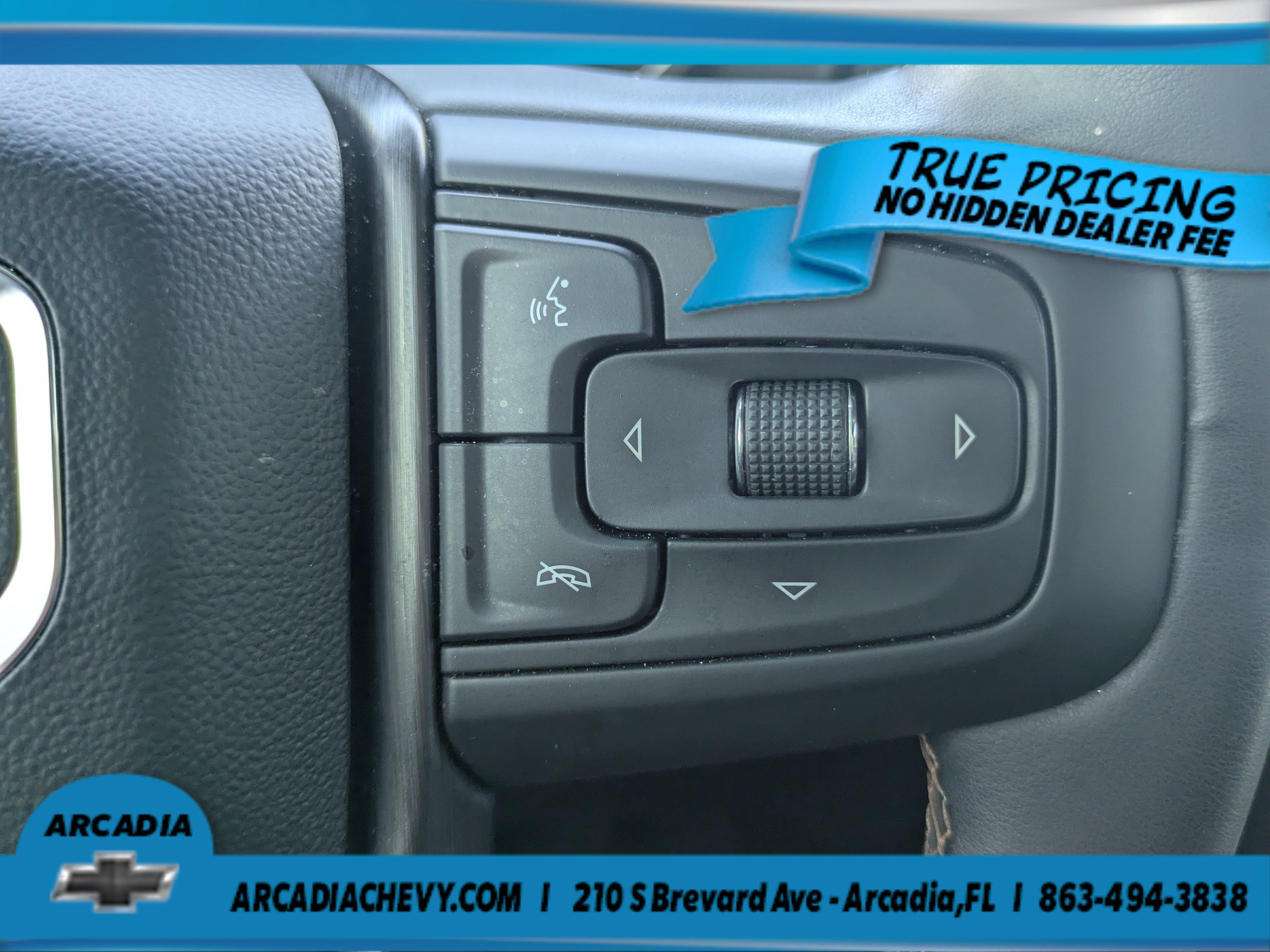 Used 2023 GMC Yukon AT4 AWD/4WD image 28