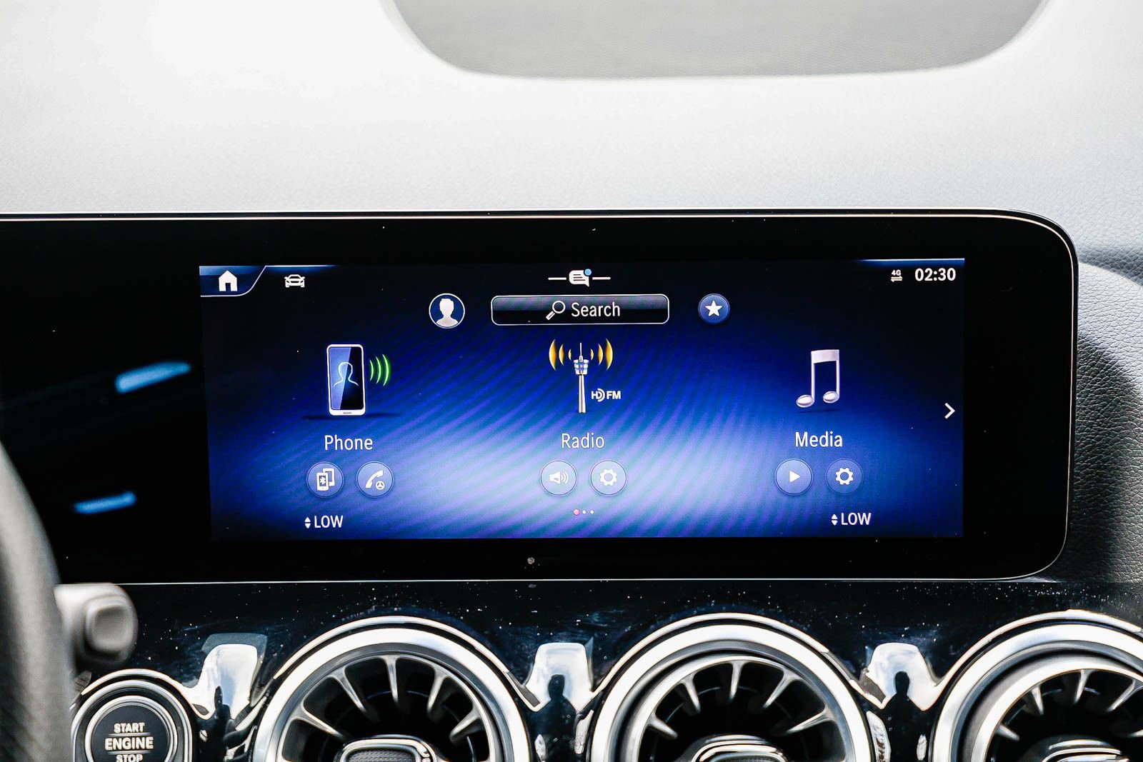 Certified 2025 Mercedes-Benz GLA 250 4MATIC image 12