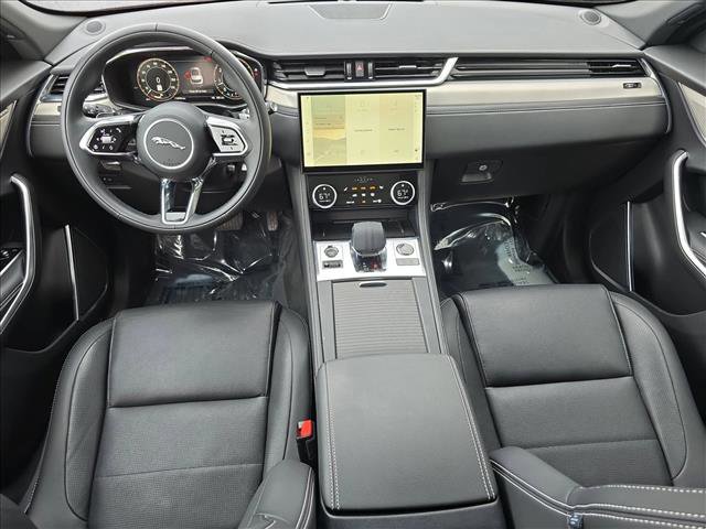 Certified 2025 Jaguar F-PACE R-Dynamic S image 9