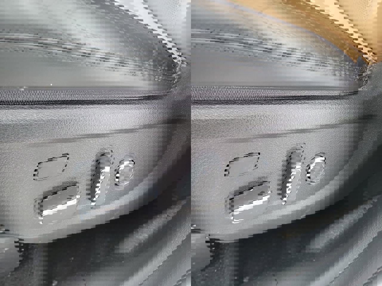 Certified 2023 Hyundai Santa Fe Calligraphy image 12