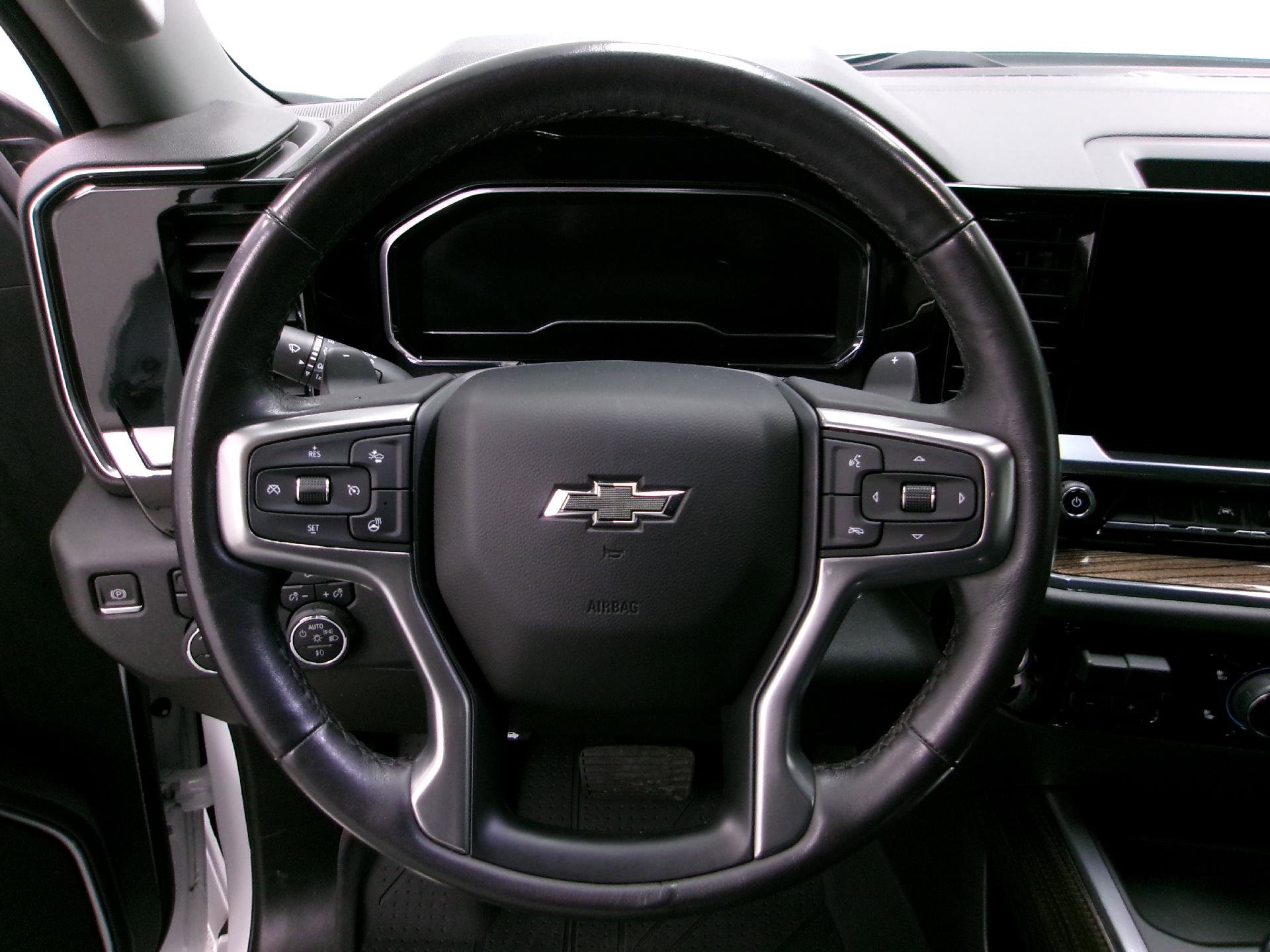 Certified 2023 Chevrolet Silverado 1500 RST w/ Redline Edition image 7