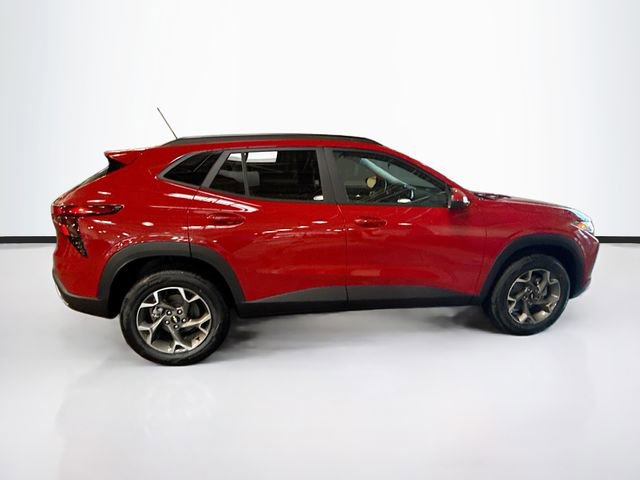 New 2026 Chevrolet Trax LT w/ Driver Confidence Package image 5