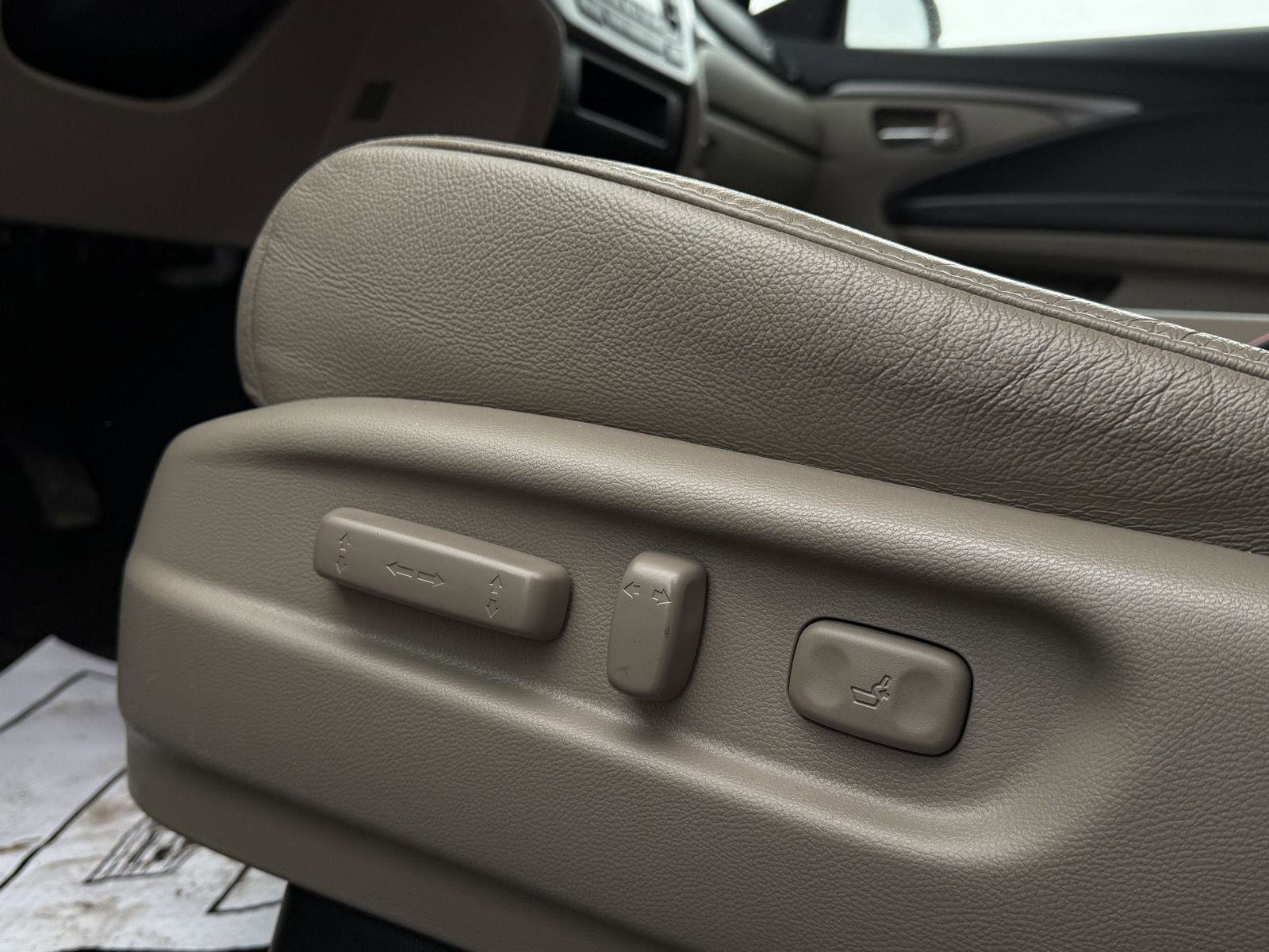 Used 2021 Honda Pilot EX-L image 16