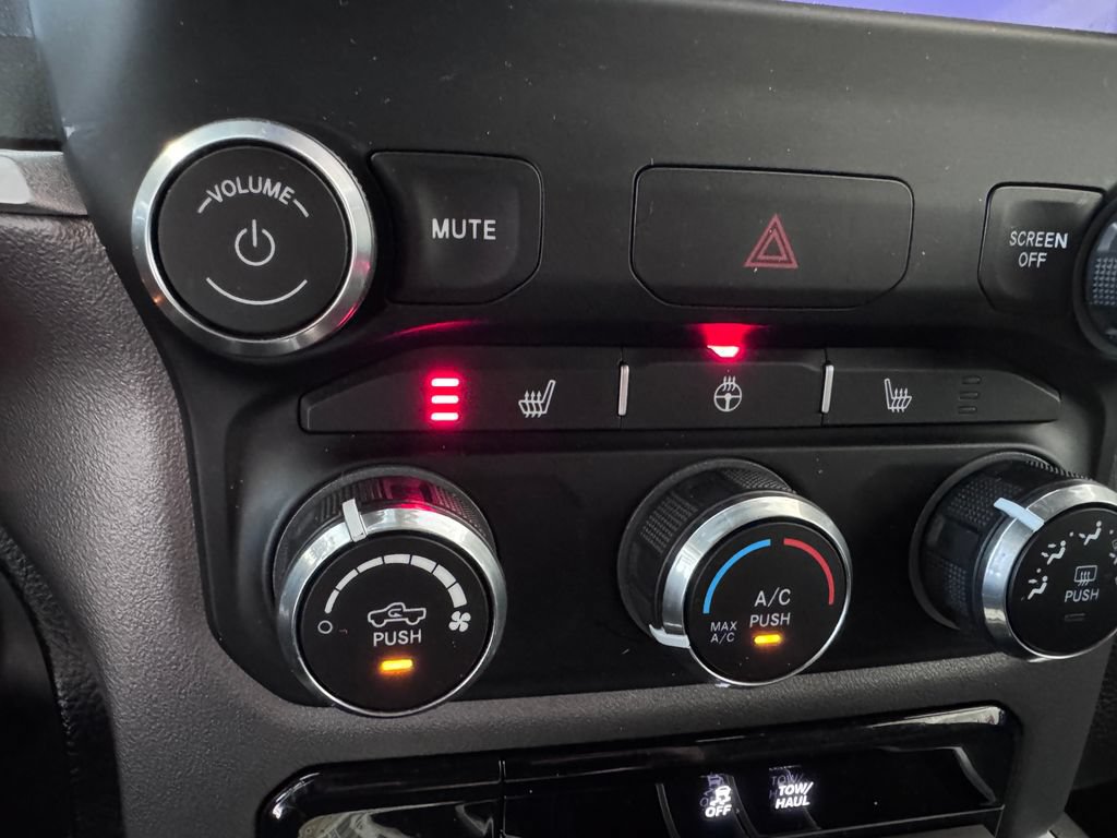 Used 2023 RAM 1500 Big Horn AWD/4WD image 23