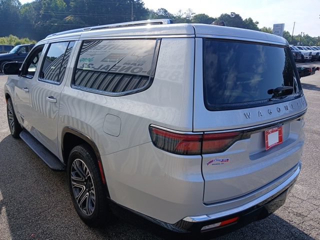 Used 2024 Jeep Wagoneer L Series II w/ Flexible Seating Group AWD/4WD image 6