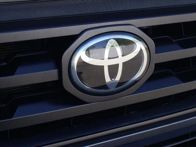 Used 2020 Toyota Tacoma SR AWD/4WD image 29