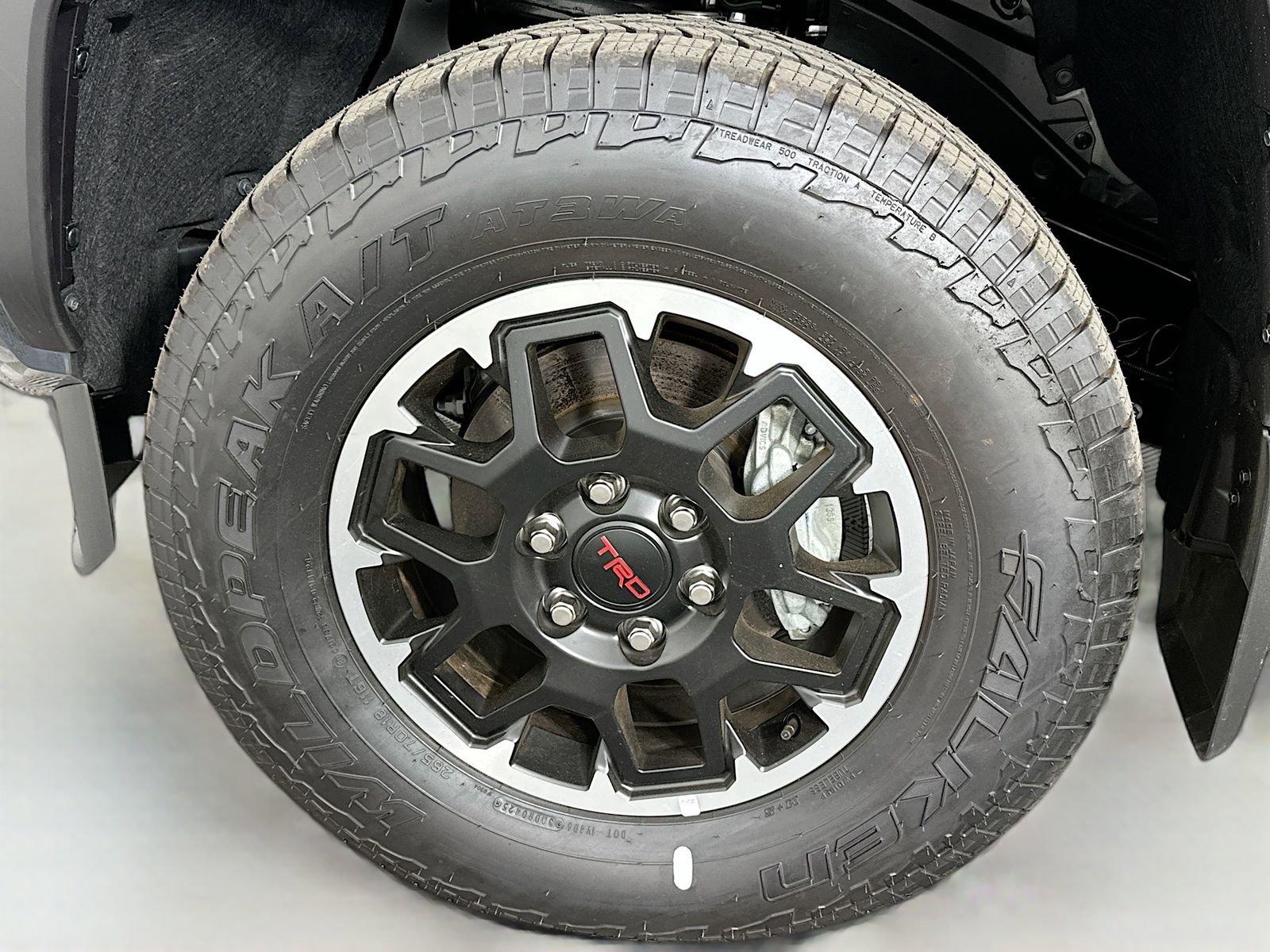 New 2025 Toyota Tacoma TRD Off-Road AWD/4WD image 32