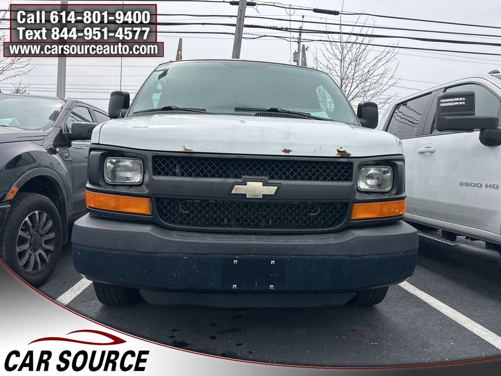 Used 2013 Chevrolet Express 2500 image 2