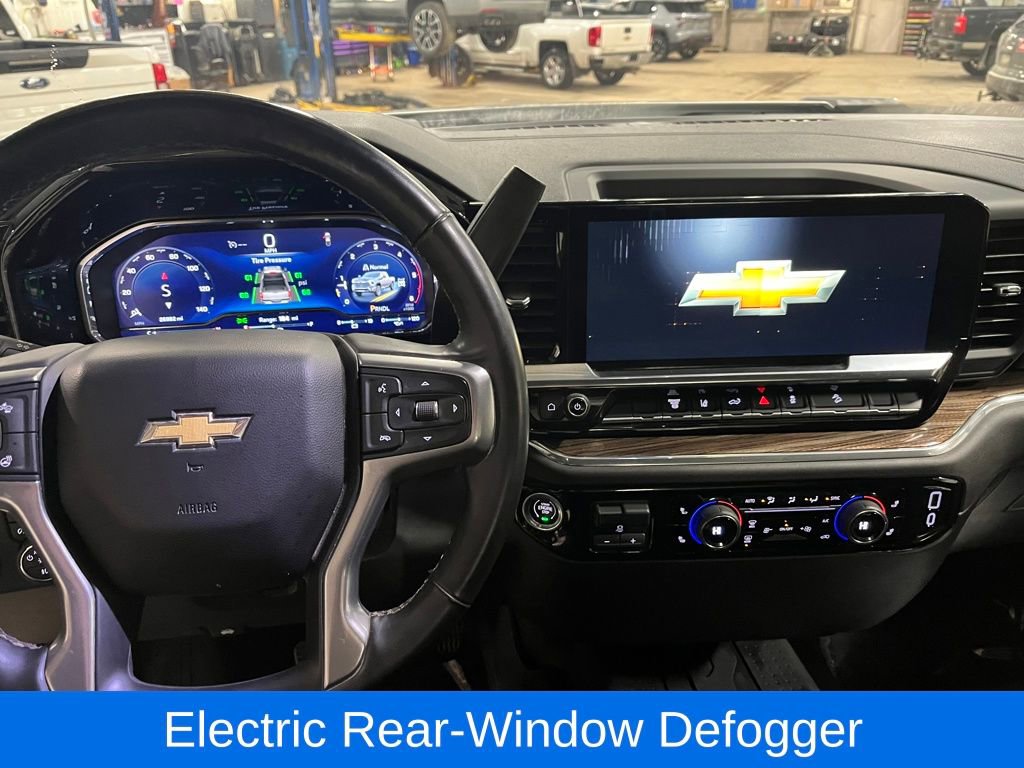 Used 2025 Chevrolet Silverado 3500 LT w/ Convenience Package image 22