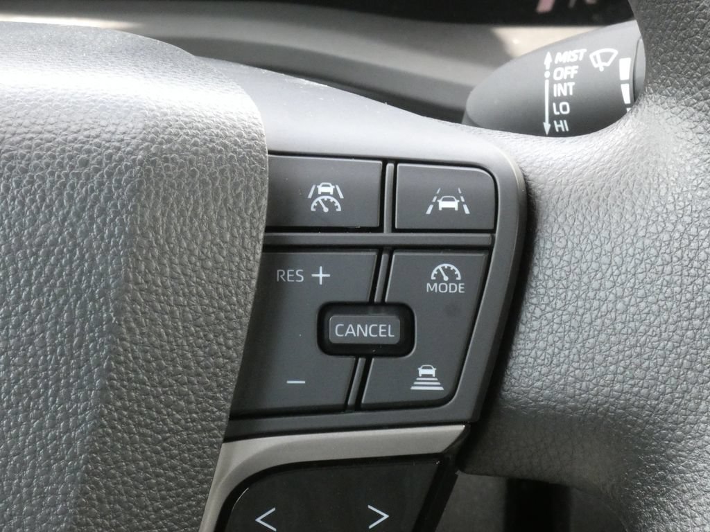 Used 2025 Toyota Camry LE FWD image 13