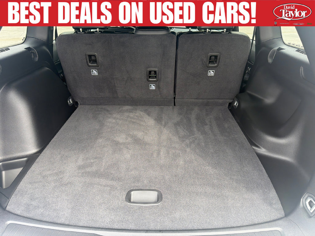 Used 2025 Jeep Grand Cherokee Altitude w/ Trailer Tow Package AWD/4WD image 37