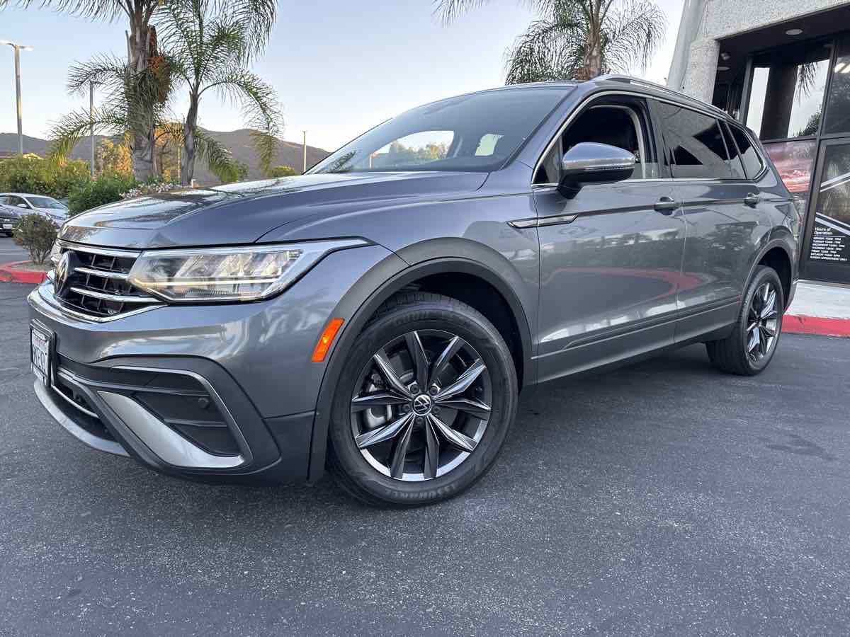 Used 2022 Volkswagen Tiguan SE image 8