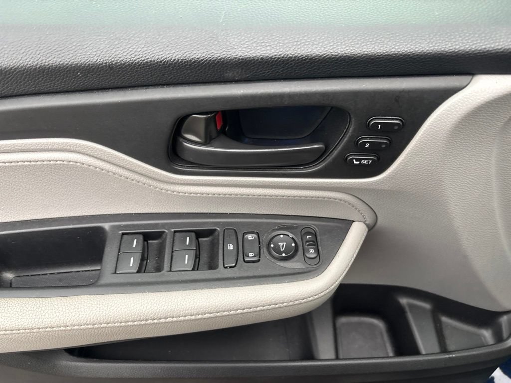 Used 2022 Honda Odyssey EX-L image 17