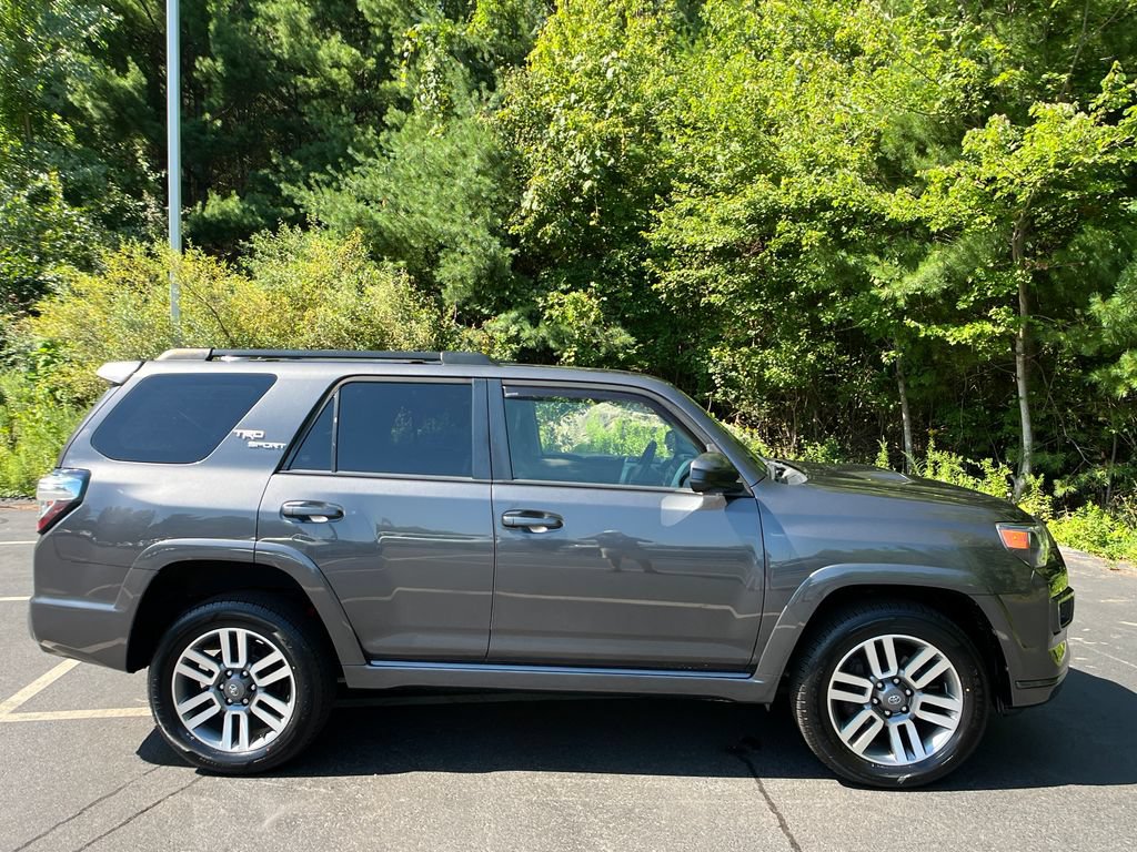 Used 2022 Toyota 4Runner TRD Sport AWD/4WD image 6