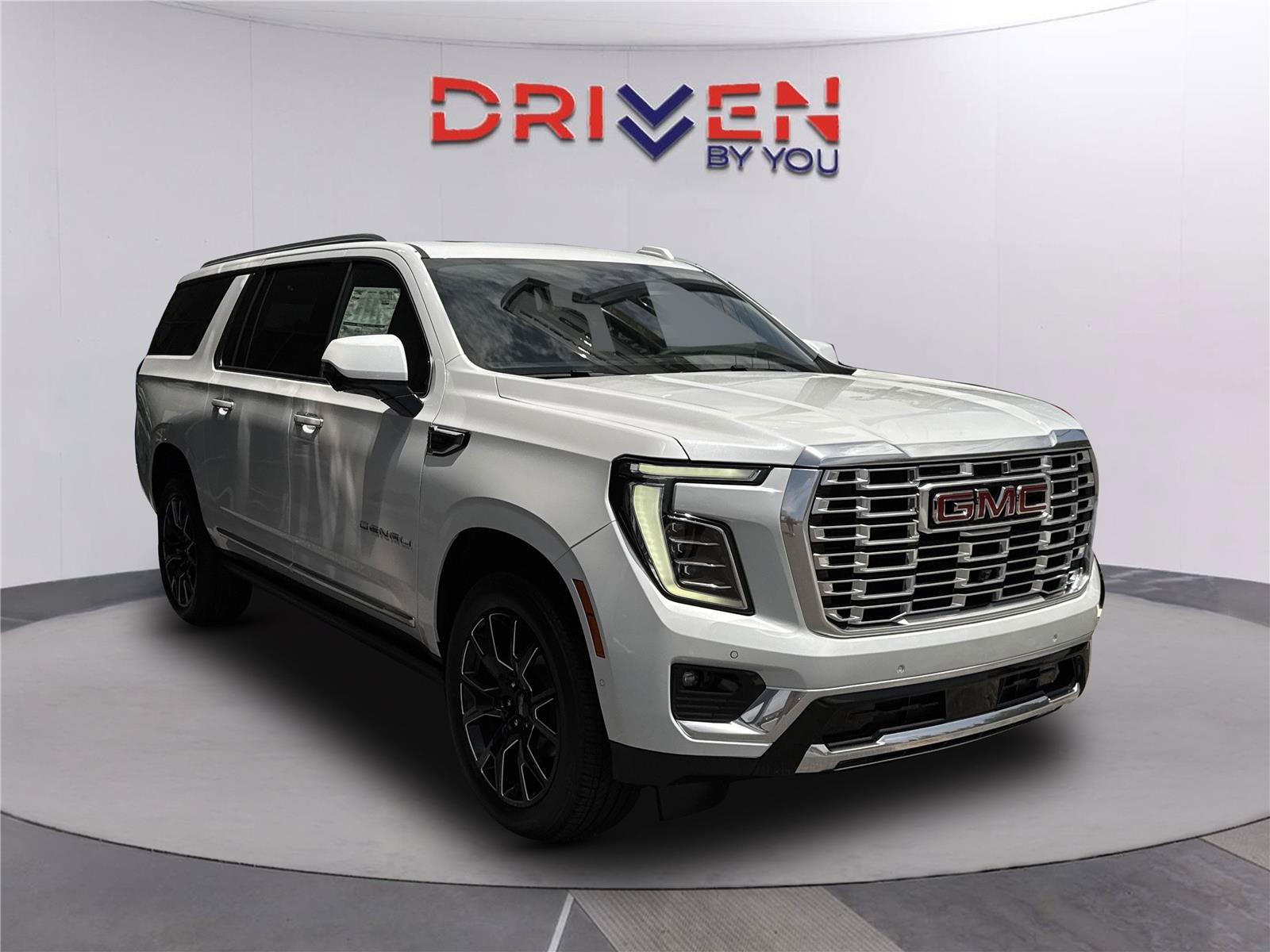 New 2026 GMC Yukon XL Denali w/ Sun & Power Step Package RWD image 2