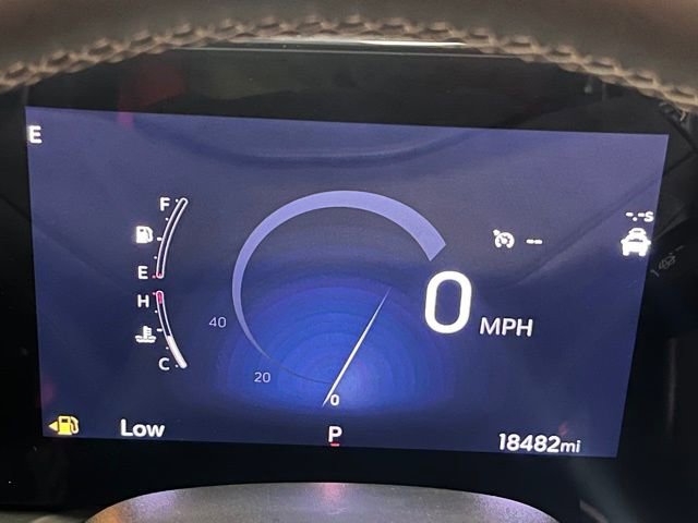 Used 2024 Buick Encore GX Avenir w/ Avenir Convenience Package image 3