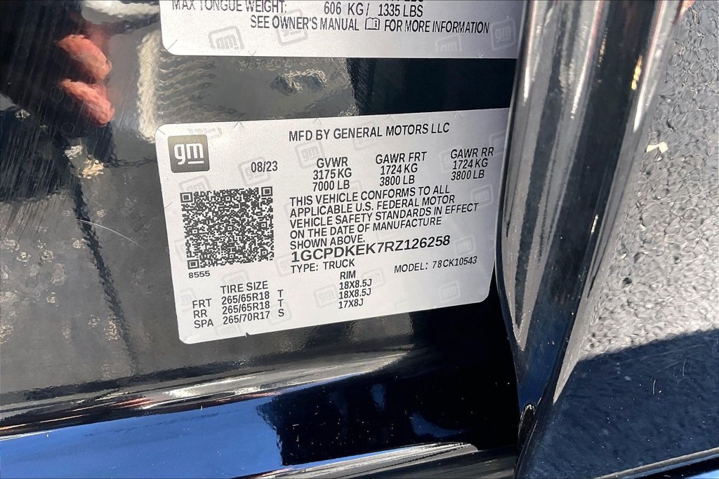 Used 2024 Chevrolet Silverado 1500 LT AWD/4WD image 23