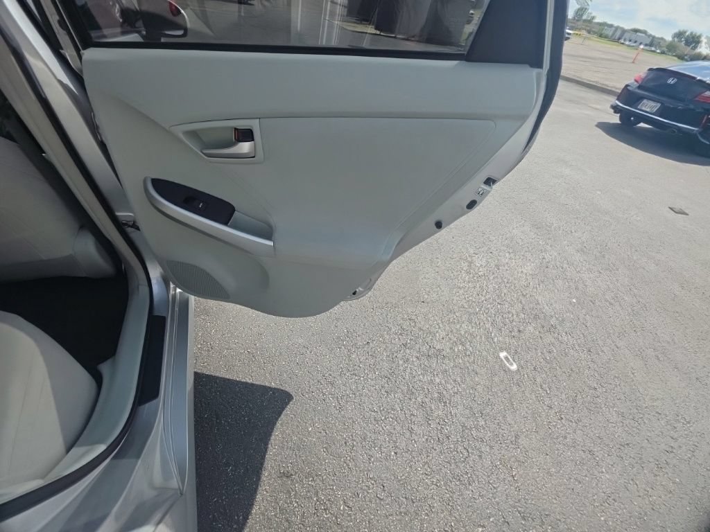 Used 2015 Toyota Prius Three FWD image 30