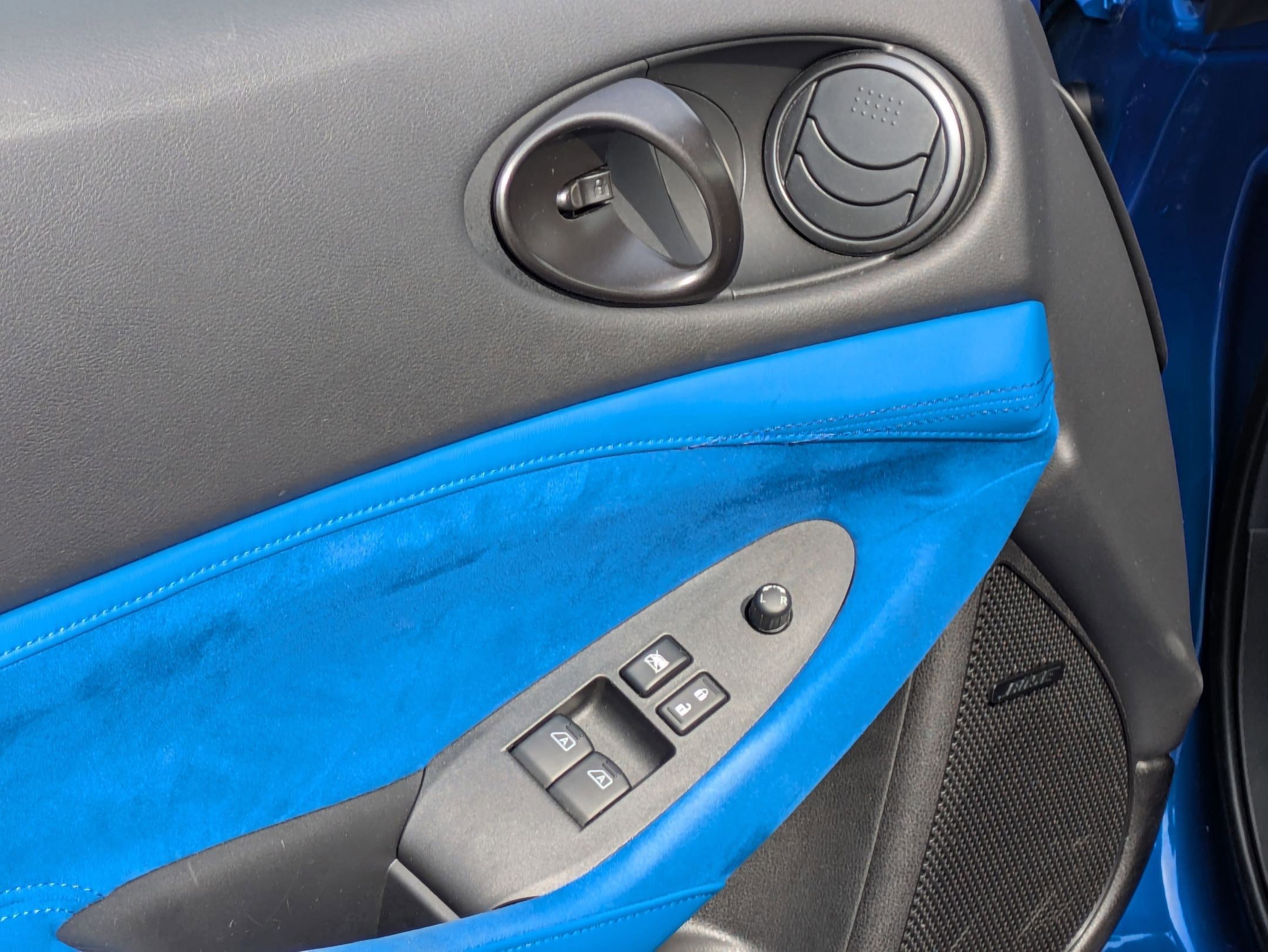 Certified 2024 Nissan Z Performance w/ Floor Mat Package RWD image 13