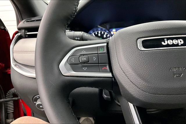 Used 2024 Jeep Compass Limited image 26