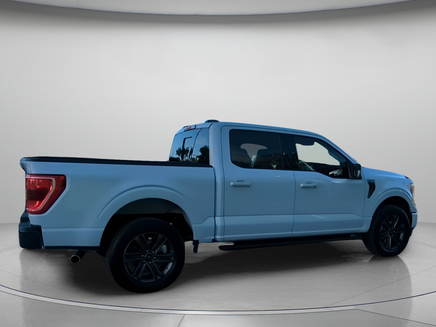 Certified 2022 Ford F150 XLT w/ Equipment Group 302A High image 30