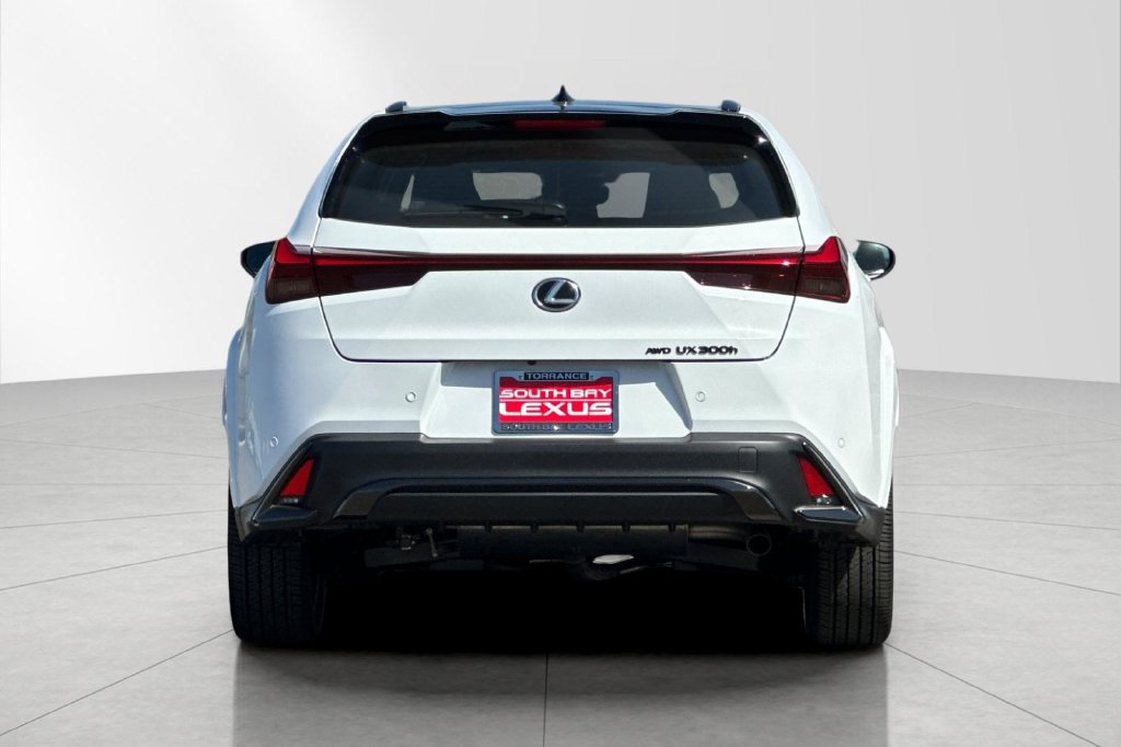 New 2026 Lexus UX 300h AWD w/ Cold Area Package image 5