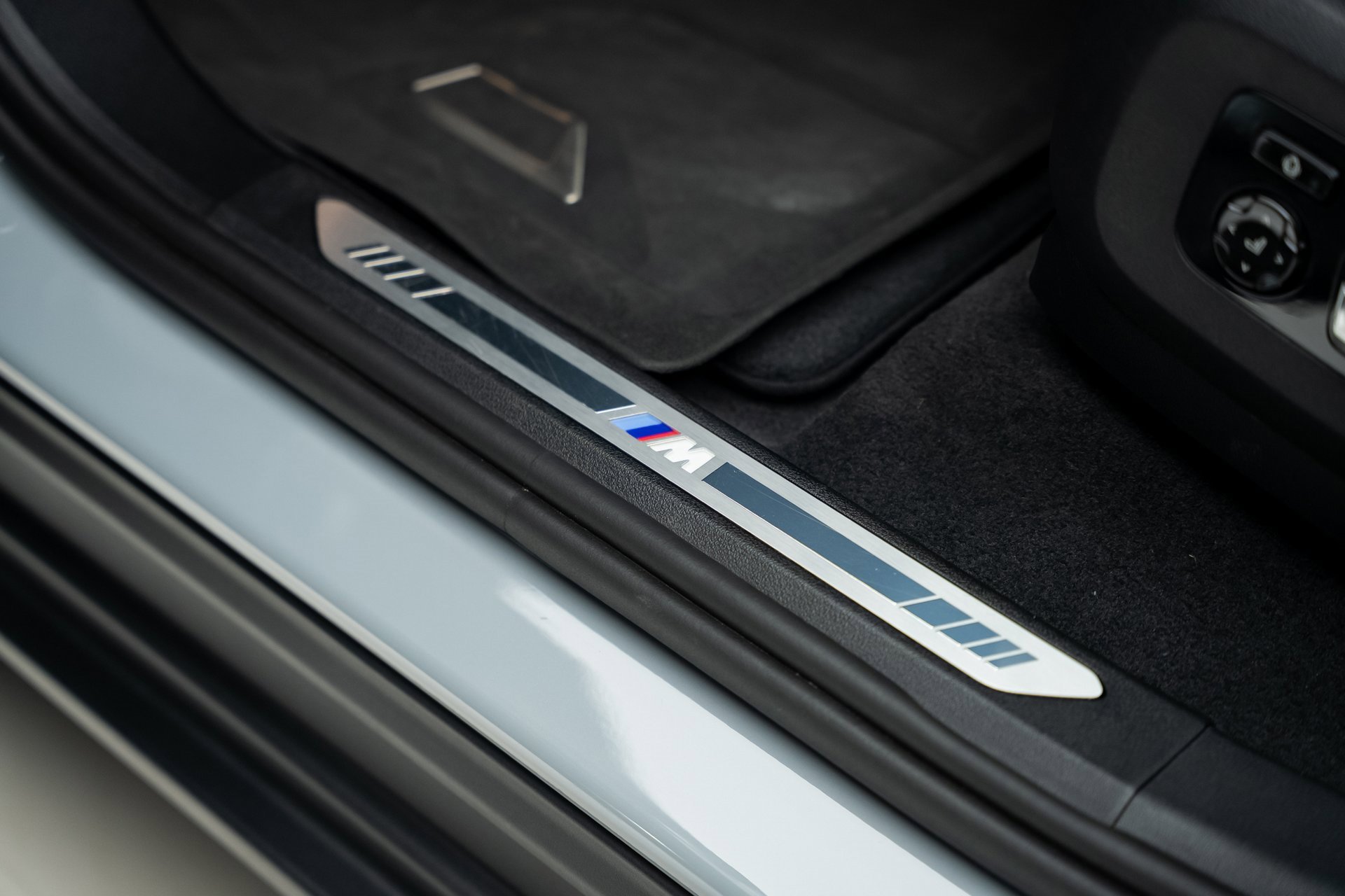 Used 2024 BMW XM Label Red image 62
