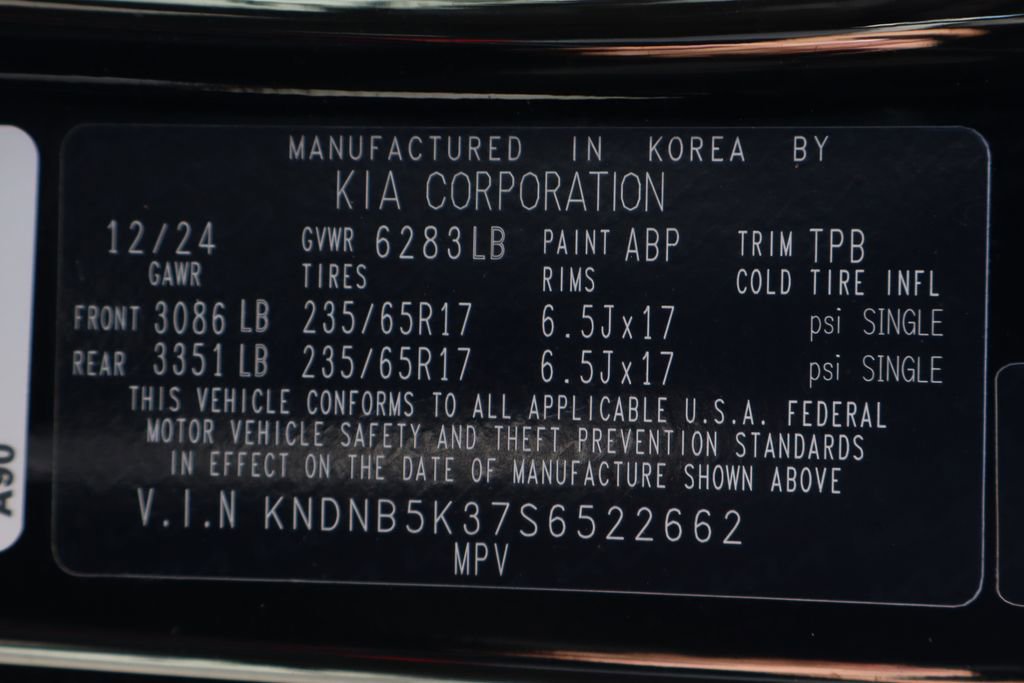 Used 2025 Kia Carnival image 57