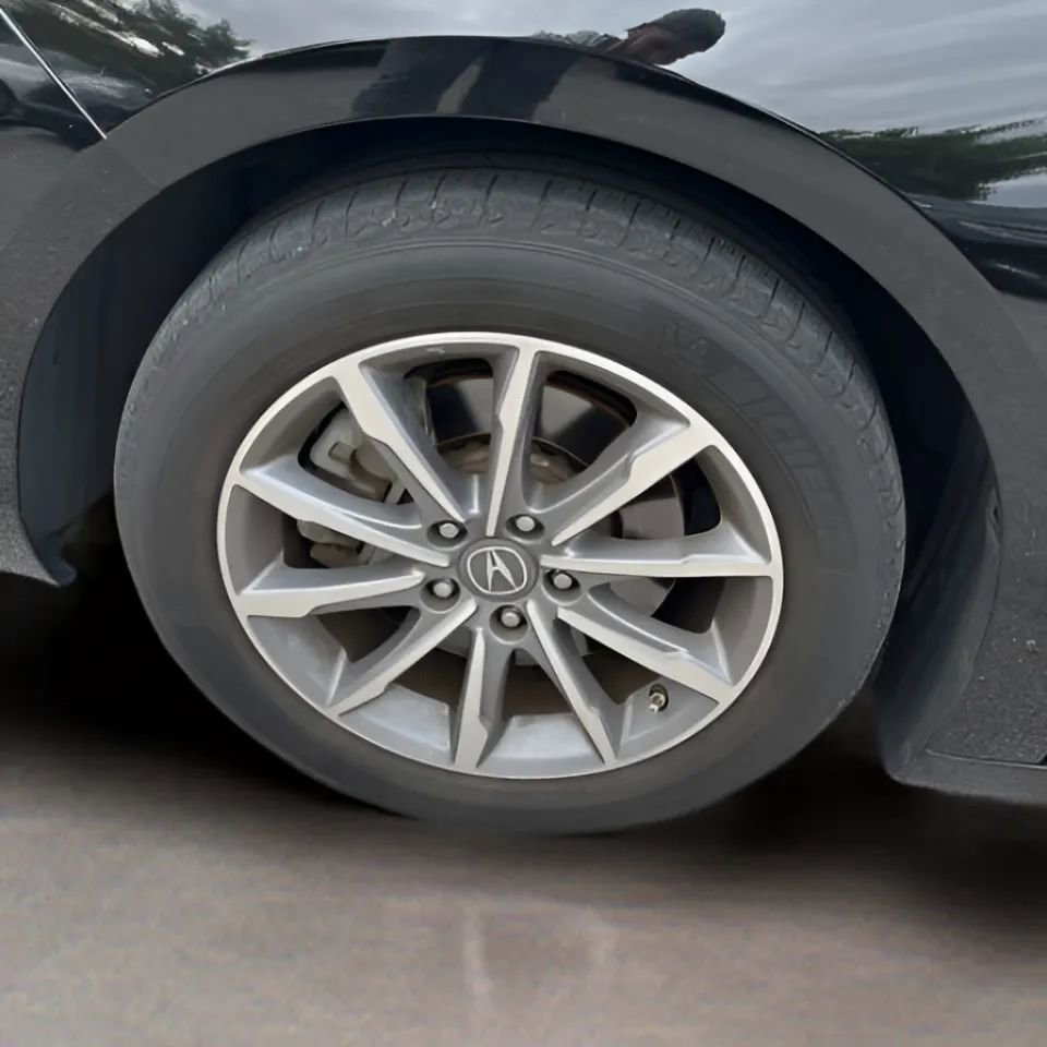 Used 2018 Acura TLX image 26