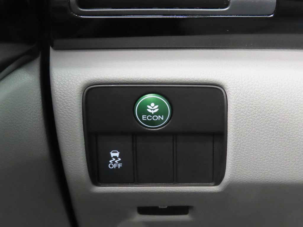 Used 2017 Honda Accord LX image 22