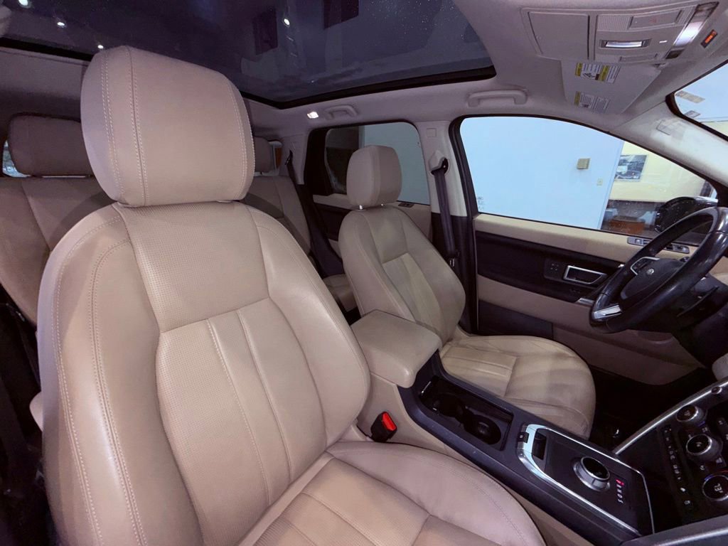 Used 2016 Land Rover Discovery Sport HSE image 13