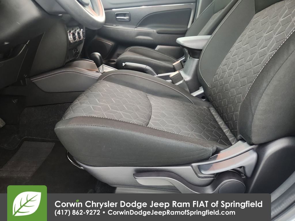 Used 2025 Mitsubishi Outlander Sport ES image 19