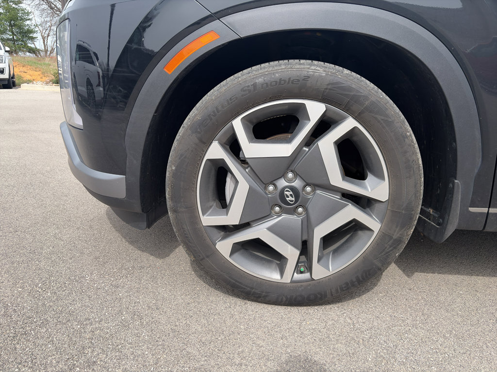 Used 2023 Hyundai Palisade Limited image 9