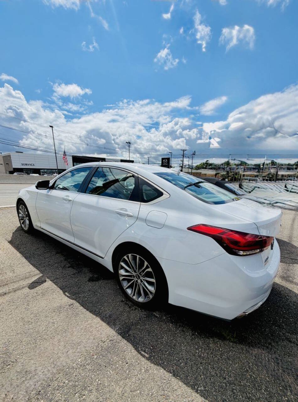 Used 2016 Hyundai Genesis 3.8 RWD image 5