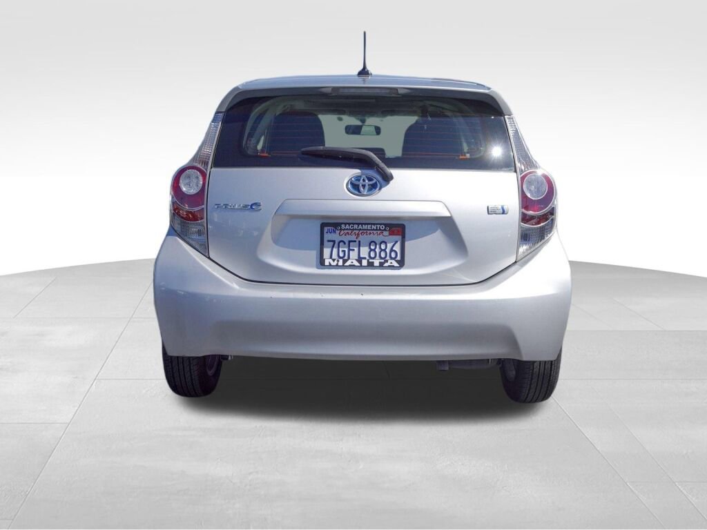 Used 2014 Toyota Prius C Three image 4